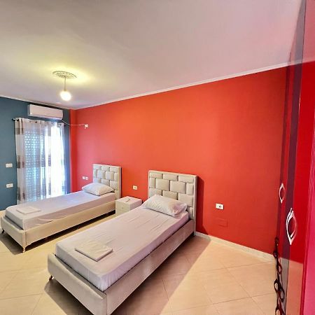 דירות סרנדה Ermis Apartament מראה חיצוני תמונה